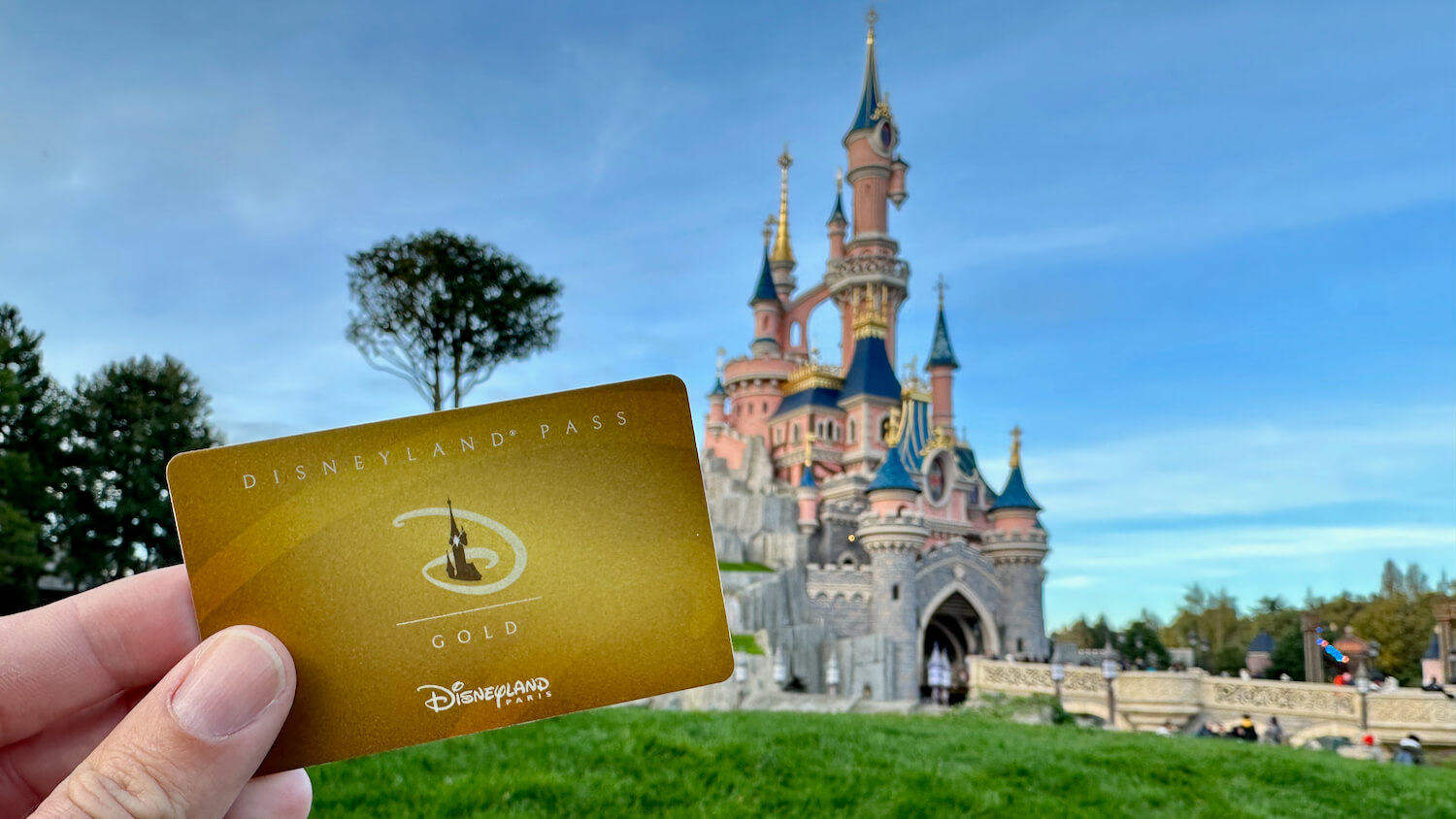 Lee más sobre el artículo Pase Anual de Disneyland Paris: tipos, ventajas y… ¿vale la pena?