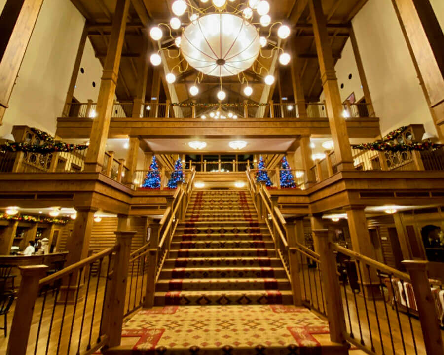 Colorado Creek Hotel - escalinata