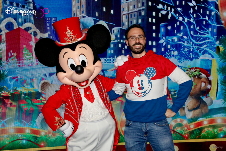 Mickey en el encuentro con Minnie y sus amigos en Walt Disney Studios Park Navidad Disneyland Paris