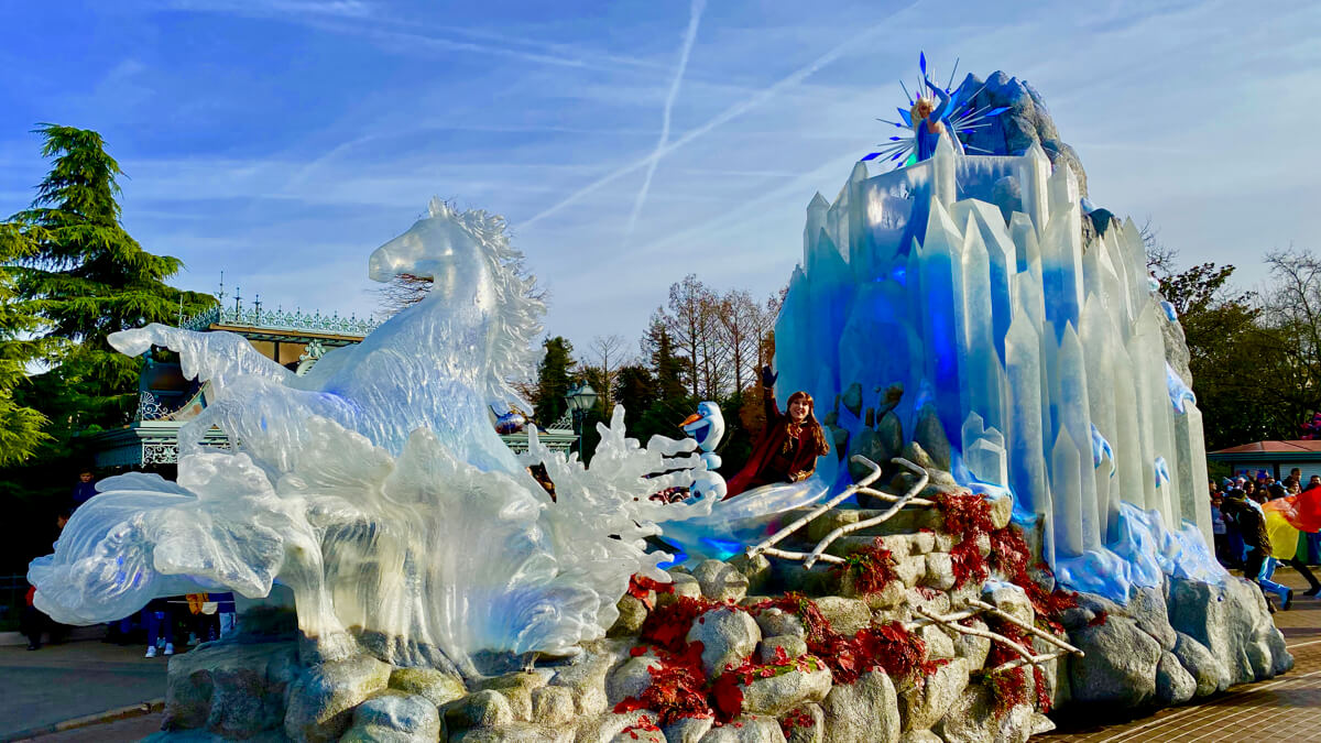 Lee más sobre el artículo Frozen Celebration en Disneyland Paris: guía completa