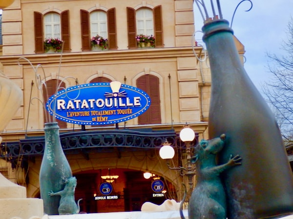 Entrada a la atracción de Ratatouille en Disneyland Paris
