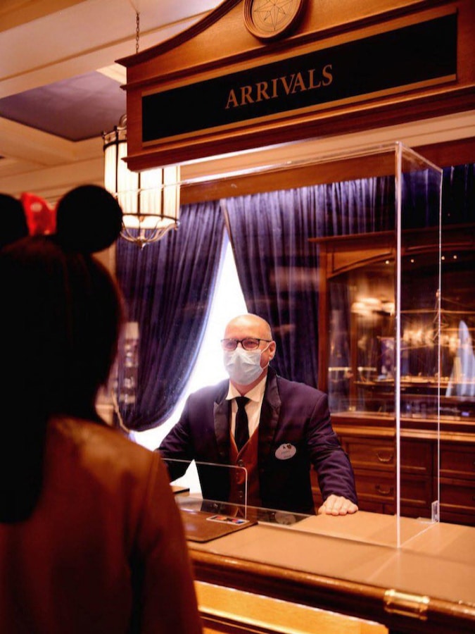 Medidas de protección en recepción de los hoteles de Disneyland Paris