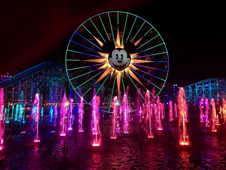Espectáculo World of Color en Disney California Adventure
