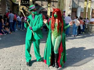 Enigma y Hiedra Venenosa en el Halloween de Parque Warner