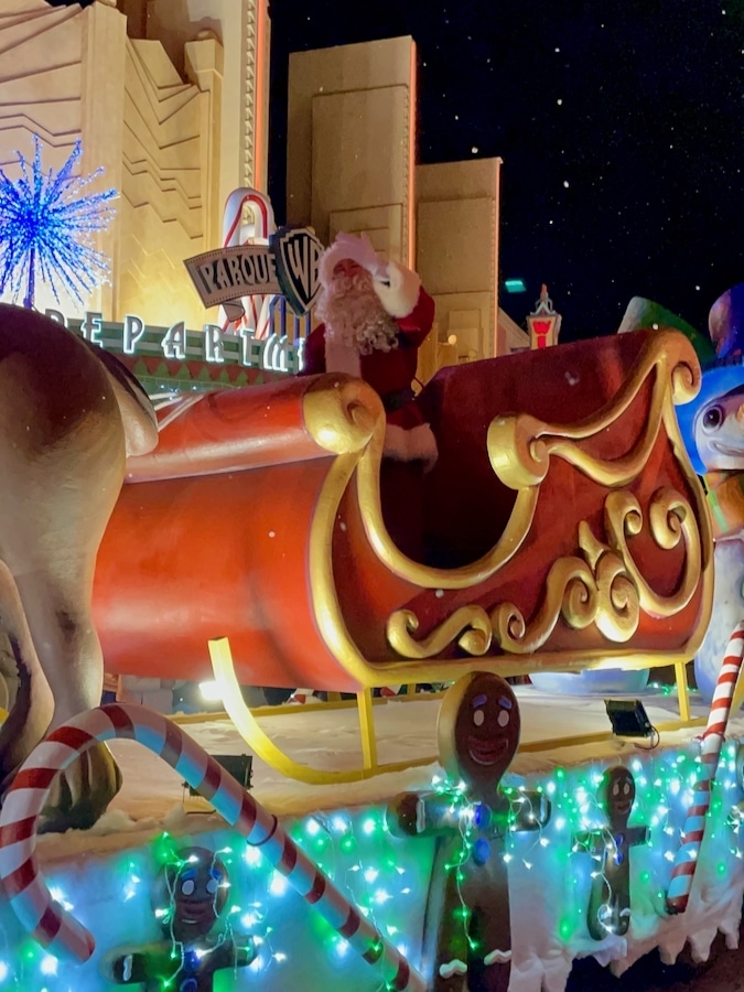 Papá Noel en la Christmas Parade de Parque Warner