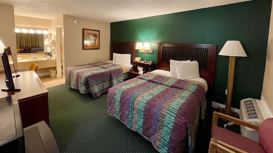 Habitación del hotel Rodeway Inn Maingate cerca de Walt Disney World