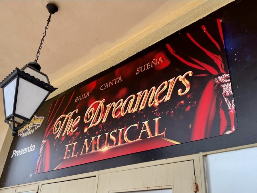 Cartel del Musical The Dreamers de Parque Warner