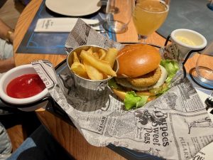 Hamburguesa Great Angus Burger del restaurante LaLiga TwentyNines 2022