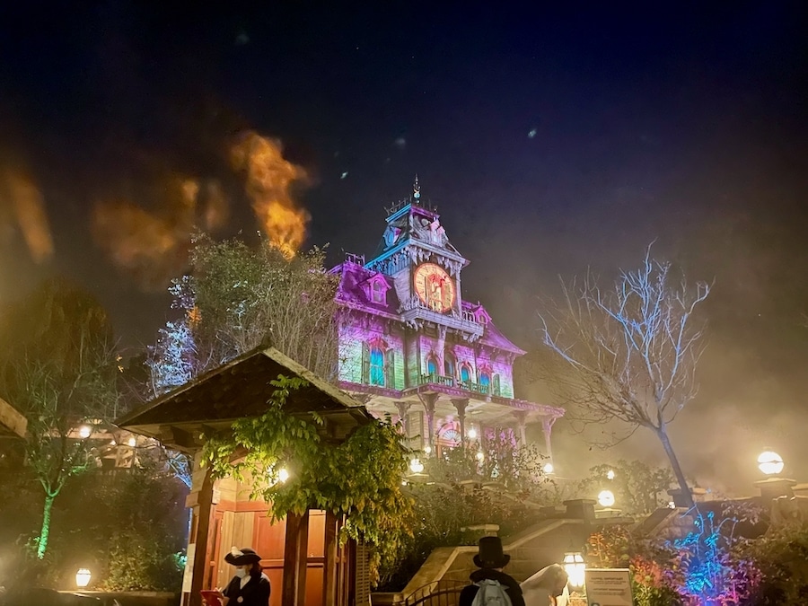 Phantom Manor con proyecciones - Halloween Soirée Disneyland Paris