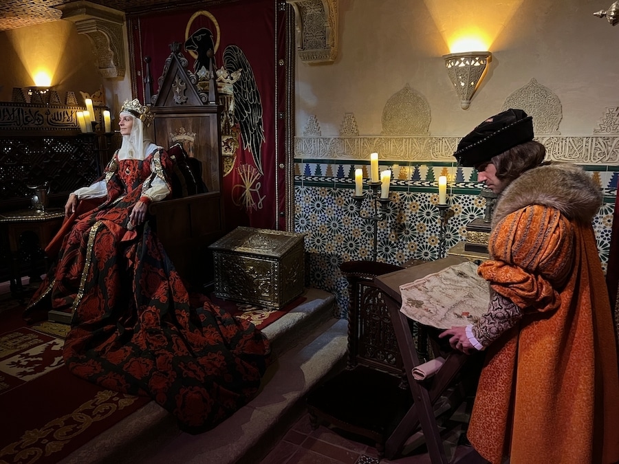 Isabel la Católica y Cristobal Colón en Allende la Mar Océana de Puy du Fou España