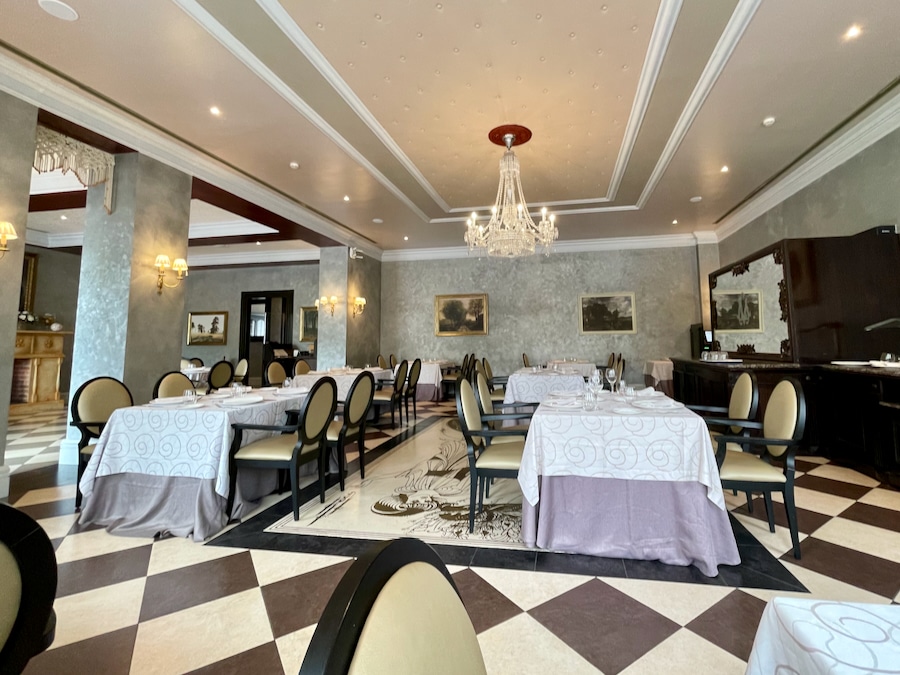 Interior del restaurante Lucys Cuisine del hotel Mansión de Lucy