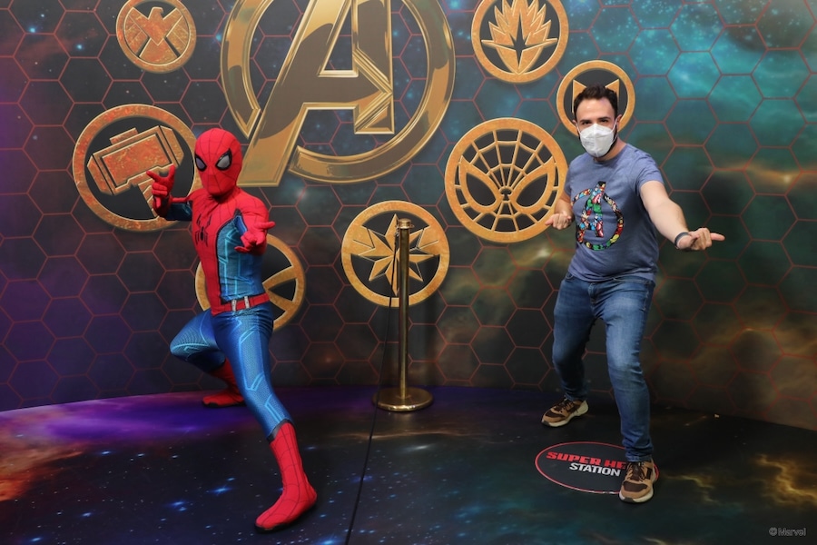 Encuentro con Spider-Man en la Super Hero Station del Hotel New York the Art of Marvel