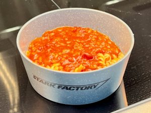Pasta trivelli con salsa boloñesa - Stark Factory