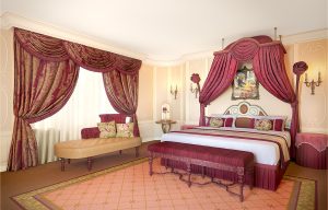 Habitación Signature Suite de La Bella y la Bestia - Disneyland Hotel - Disneyland Paris