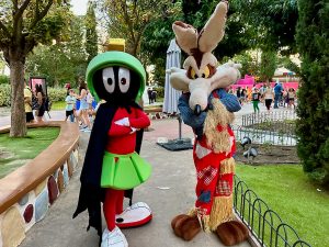 Marvin el Marciano y Coyote - Personajes Halloween Parque Warner
