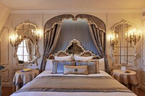 Habitación Princely Suite de La Bella y La Bestia - Disneyland Hotel - Disneyland Paris